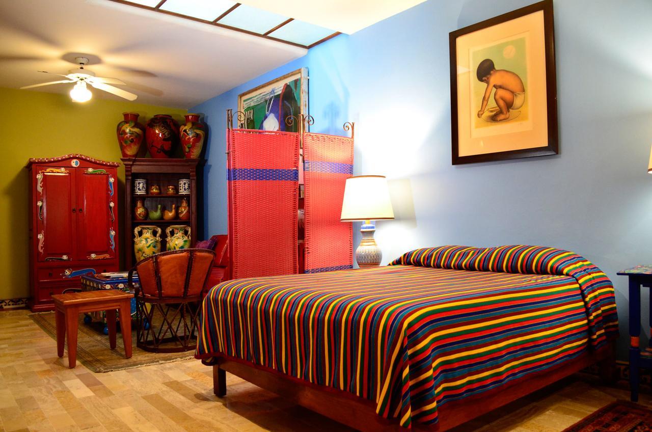Bed and Breakfast Casa De Las Flores à Tlaquepaque Extérieur photo