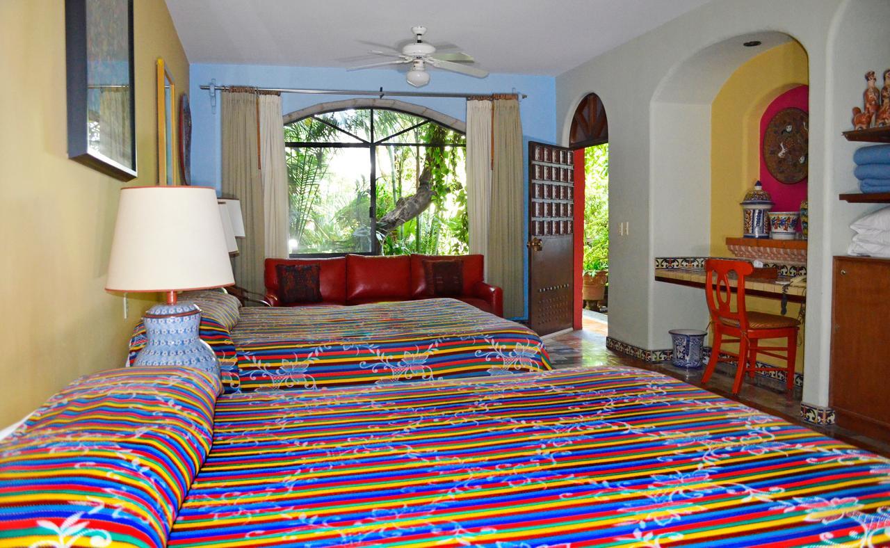 Bed and Breakfast Casa De Las Flores à Tlaquepaque Extérieur photo