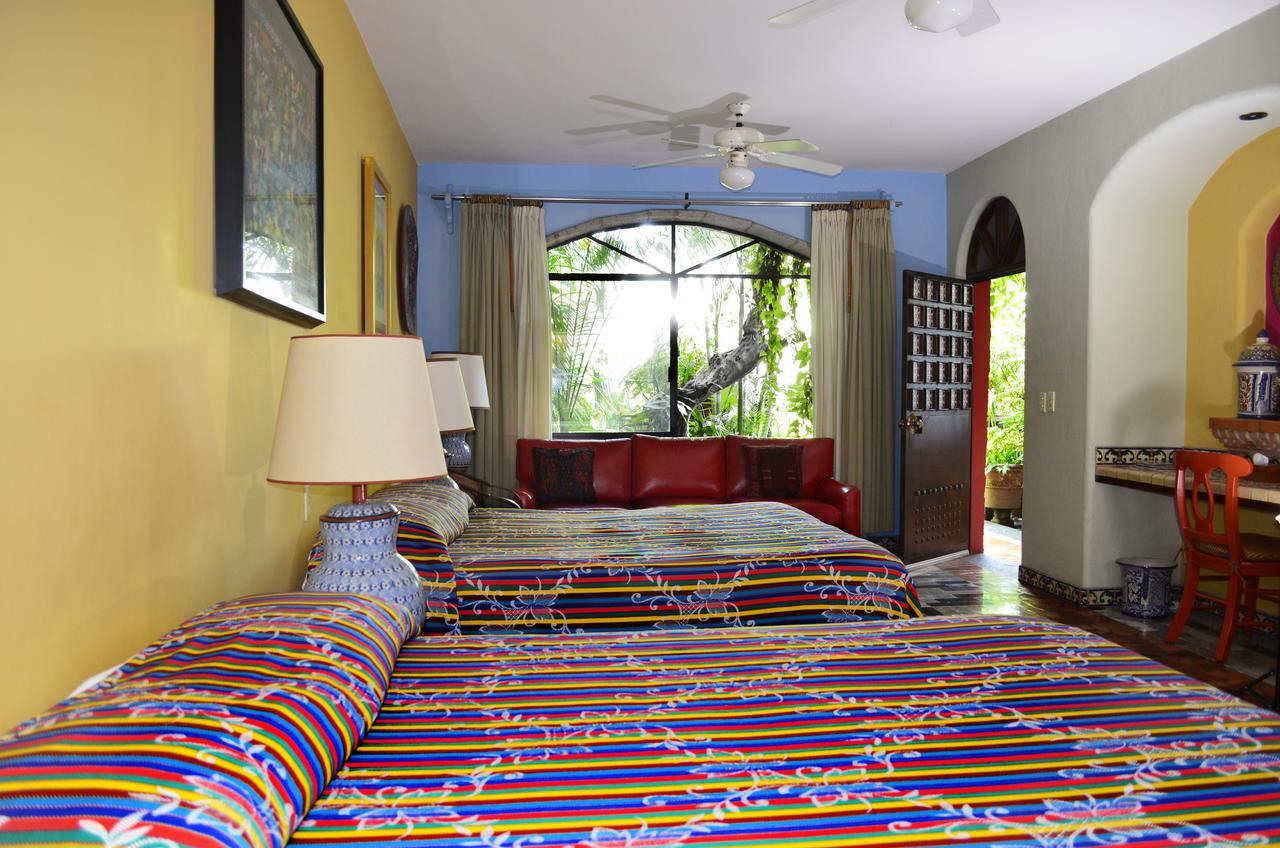 Bed and Breakfast Casa De Las Flores à Tlaquepaque Extérieur photo