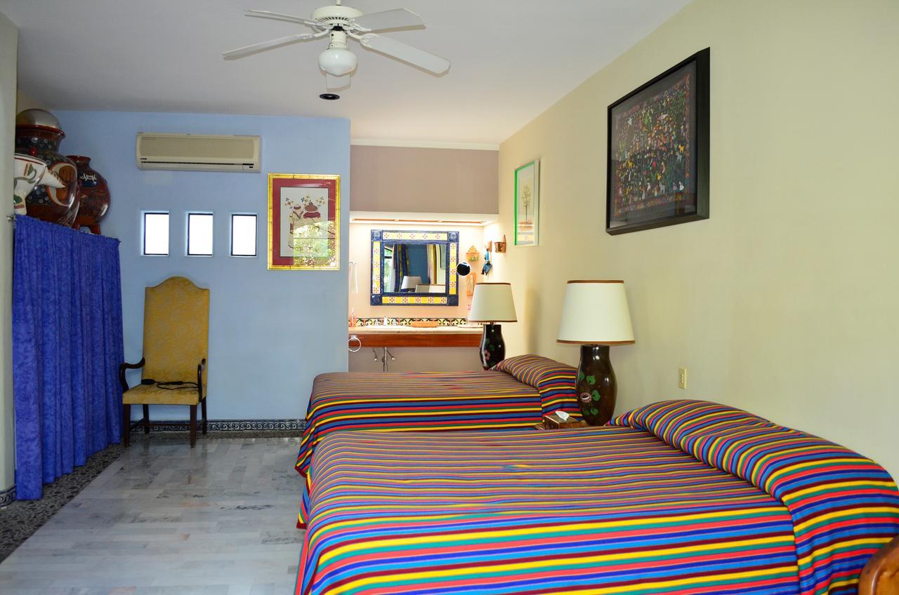 Bed and Breakfast Casa De Las Flores à Tlaquepaque Extérieur photo