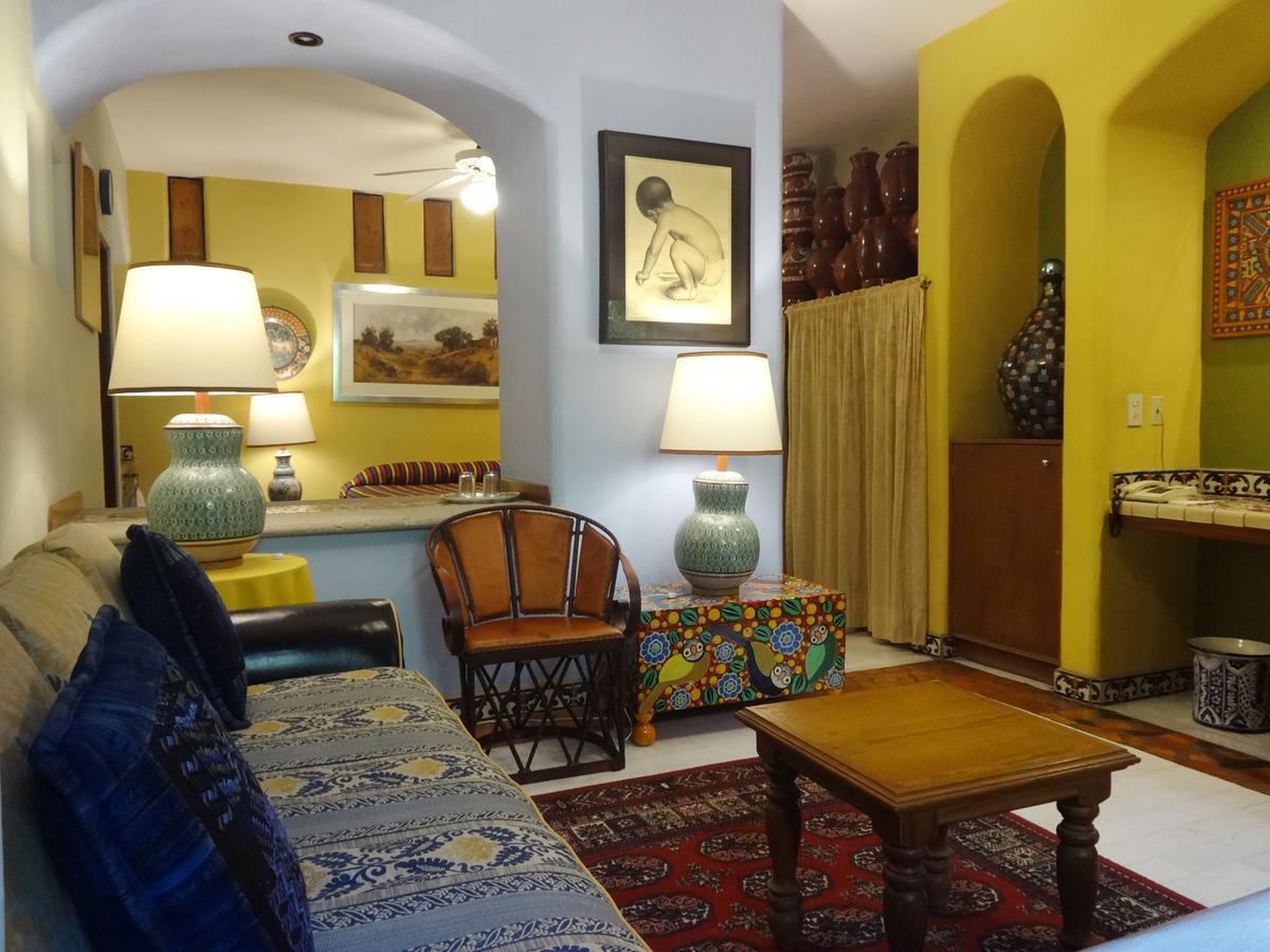 Bed and Breakfast Casa De Las Flores à Tlaquepaque Extérieur photo