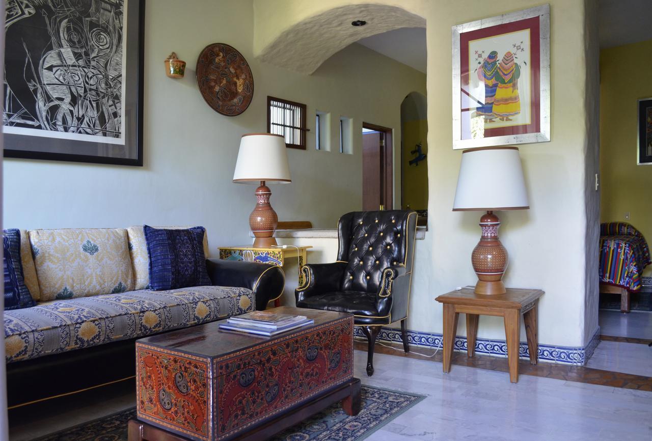 Bed and Breakfast Casa De Las Flores à Tlaquepaque Extérieur photo