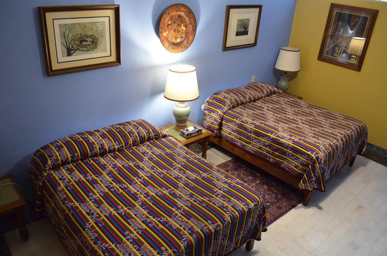 Bed and Breakfast Casa De Las Flores à Tlaquepaque Extérieur photo