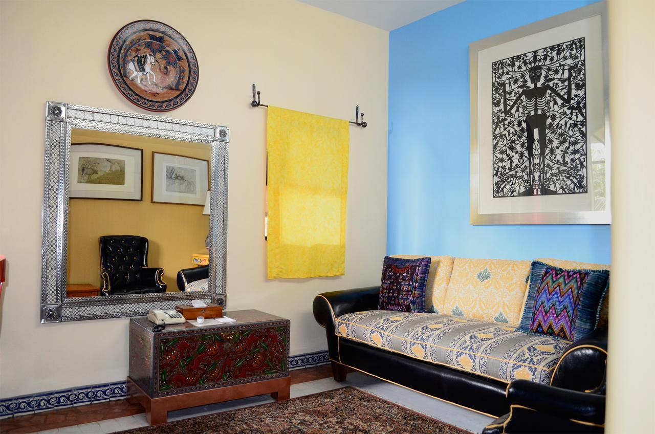 Bed and Breakfast Casa De Las Flores à Tlaquepaque Extérieur photo