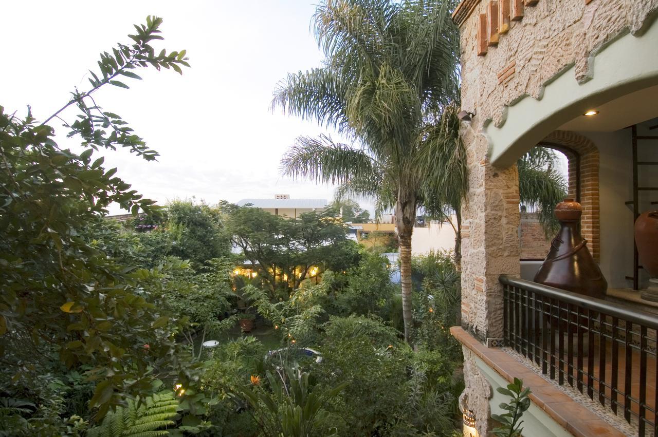 Bed and Breakfast Casa De Las Flores à Tlaquepaque Extérieur photo